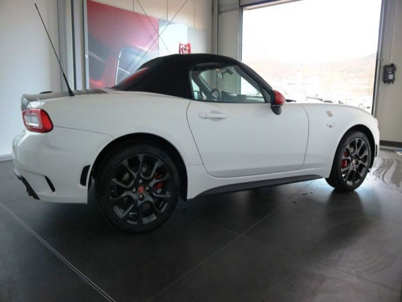 Abarth 124 SPIDER 1.4 Turbo MultiAir 170  occasion à Beaupuy - photo n°3
