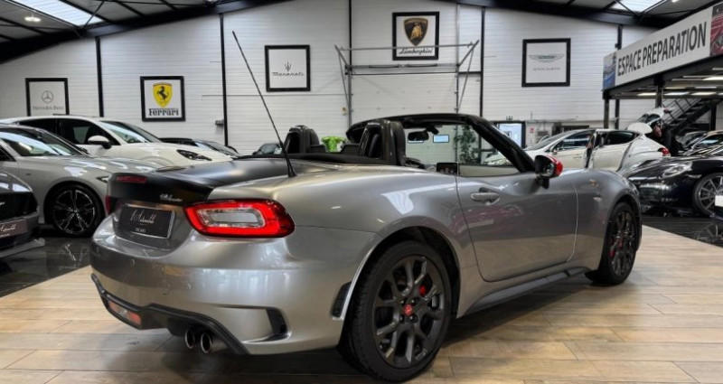 Abarth 124 SPIDER TURISMO 1.4 TURBO 170CV 1° MAIN 2017 - photo n°5 Abarth 124 SPIDER TURISMO 1.4 TURBO 170CV 1° MAIN  occasion à Saint Denis En Val - photo n°5