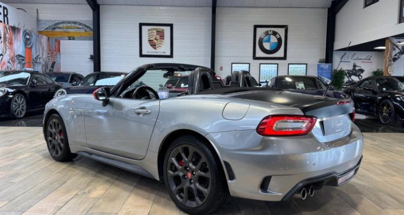 Abarth 124 SPIDER TURISMO 1.4 TURBO 170CV 1° MAIN 2017 - photo n°7 Abarth 124 SPIDER TURISMO 1.4 TURBO 170CV 1° MAIN  occasion à Saint Denis En Val - photo n°7