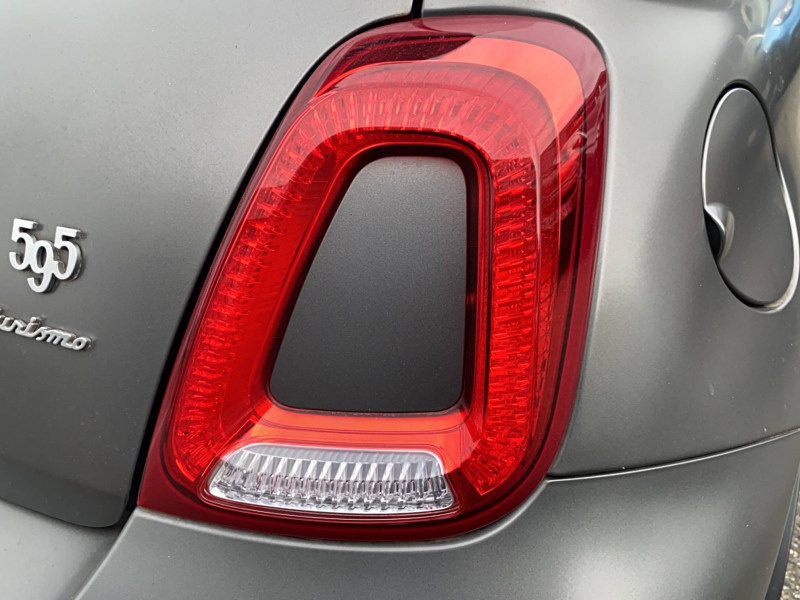 Abarth 500 595 1.4 Turbo 16V T-Jet 160 ch Turismo A 3p 2015 - photo n°12 Abarth 500 595 1.4 Turbo 16V T-Jet 160 ch Turismo A 3p  occasion à Muret - photo n°12