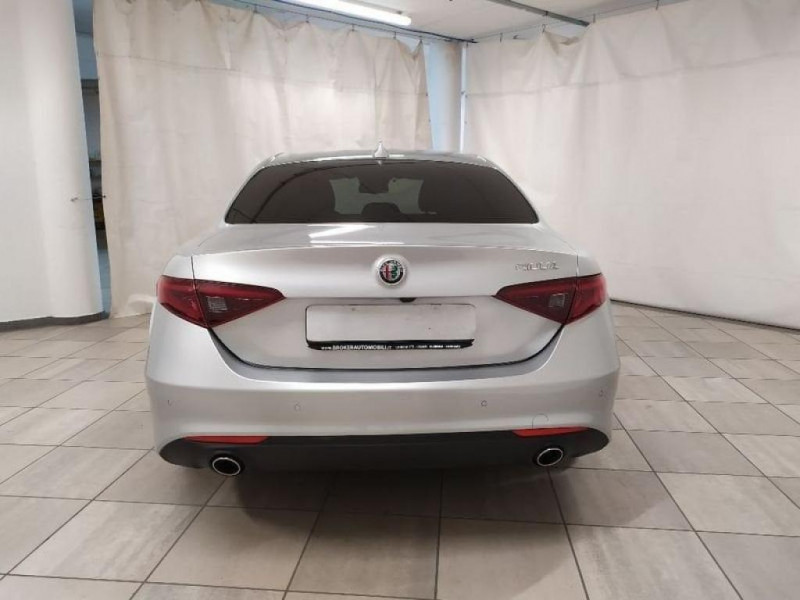 Alfa romeo Giulia 2.2 t Executive 190cv auto 2021 - photo n°6 Alfa romeo Giulia 2.2 t Executive 190cv auto  occasion à L'Union - photo n°6