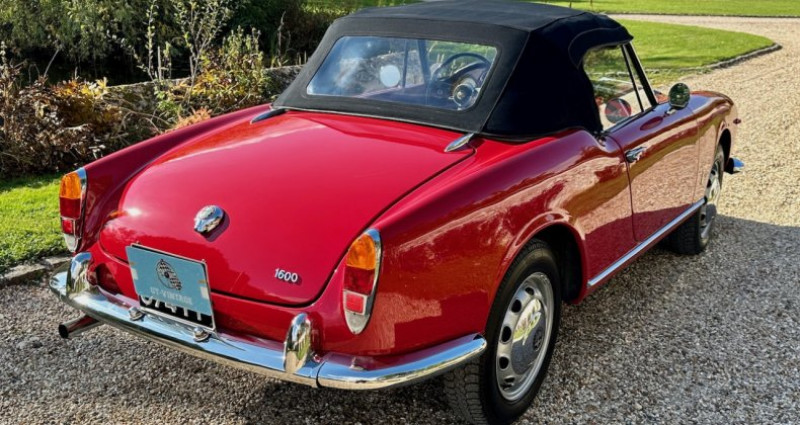 Alfa romeo Giulia spider 1600 1964 - photo n°5 Alfa romeo Giulia spider 1600  occasion à MARCQ - photo n°5