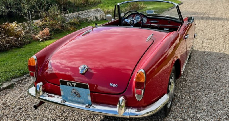 Alfa romeo Giulia spider 1600 1964 - photo n°4 Alfa romeo Giulia spider 1600  occasion à MARCQ - photo n°4