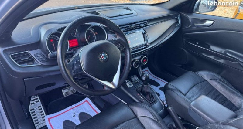 Alfa romeo Giullietta 2L 170 CH Collezione TCT 2014 - photo n°7 Alfa romeo Giullietta 2L 170 CH Collezione TCT  occasion à Moneteau - photo n°7