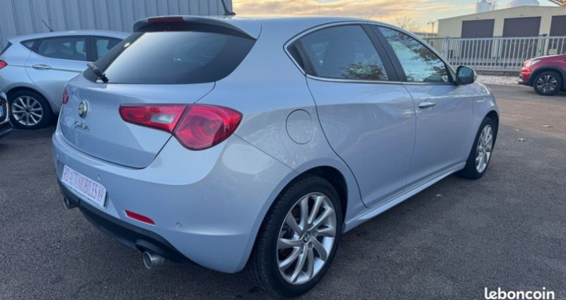 Alfa romeo Giullietta 2L 170 CH Collezione TCT 2014 - photo n°6 Alfa romeo Giullietta 2L 170 CH Collezione TCT  occasion à Moneteau - photo n°6