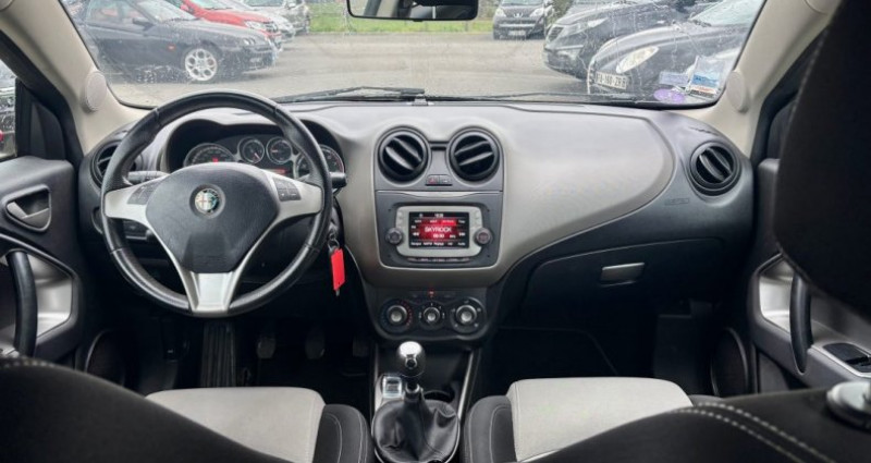 Alfa romeo Mito 0.9 Twin Air 105ch Distinctive Stop&Start 2015 - photo n°6 Alfa romeo Mito 0.9 Twin Air 105ch Distinctive Stop&Start  occasion à NOUVOITOU - photo n°6
