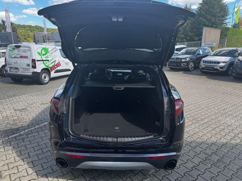 Alfa romeo Stelvio 2.0T 280 ch Q4 BVA 2023 - photo n°7 Alfa romeo Stelvio 2.0T 280 ch Q4 BVA  occasion à L'Union - photo n°7