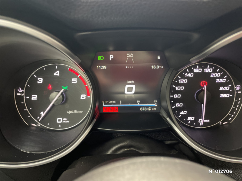 Alfa romeo Stelvio Stelvio 2.2 210 ch Q4 AT8 Super 2018 - photo n°12 Alfa romeo Stelvio Stelvio 2.2 210 ch Q4 AT8 Super  occasion à Sallanches - photo n°12