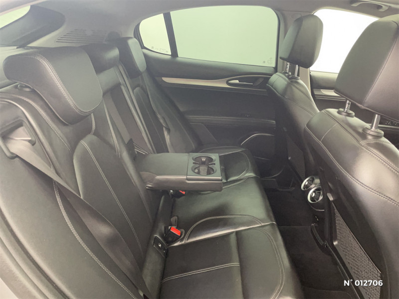 Alfa romeo Stelvio Stelvio 2.2 210 ch Q4 AT8 Super 2018 - photo n°11 Alfa romeo Stelvio Stelvio 2.2 210 ch Q4 AT8 Super  occasion à Sallanches - photo n°11