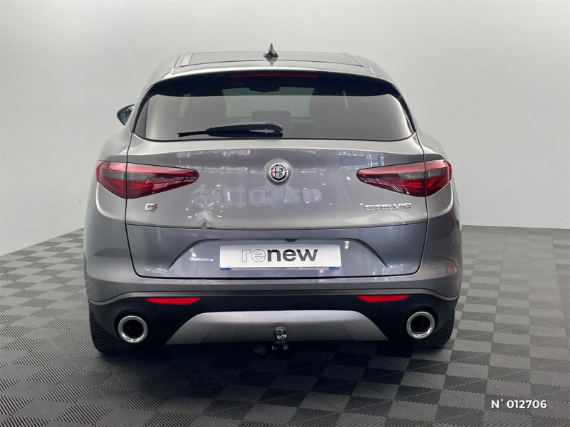 Alfa romeo Stelvio Stelvio 2.2 210 ch Q4 AT8 Super 2018 - photo n°6 Alfa romeo Stelvio Stelvio 2.2 210 ch Q4 AT8 Super  occasion à Sallanches - photo n°6