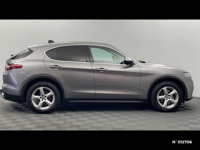 Alfa romeo Stelvio Stelvio 2.2 210 ch Q4 AT8 Super 2018 - photo n°5 Alfa romeo Stelvio Stelvio 2.2 210 ch Q4 AT8 Super  occasion à Sallanches - photo n°5