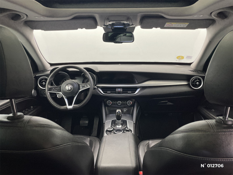 Alfa romeo Stelvio Stelvio 2.2 210 ch Q4 AT8 Super 2018 - photo n°9 Alfa romeo Stelvio Stelvio 2.2 210 ch Q4 AT8 Super  occasion à Sallanches - photo n°9