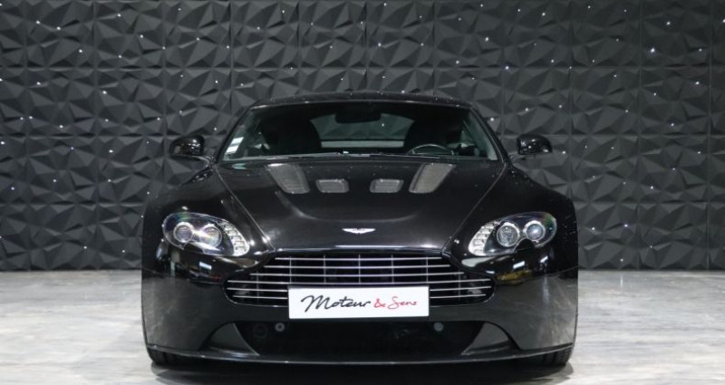 Aston martin V12 Vantage BVM CARBON BLACK  occasion à CHAVILLE - photo n°3