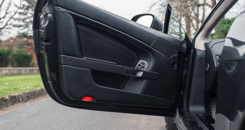 Aston martin V8 Vantage 426cv (3�me gen) Etat Exceptionnel  occasion � REUIL-MALMAISON - photo n�7