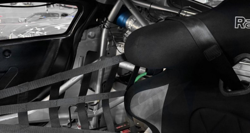 Aston martin V8 Vantage AMR GT4 17A  occasion � SAINT LAURENT DU VAR - photo n�7