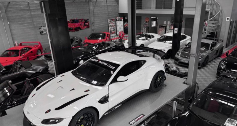 Aston martin V8 Vantage AMR GT4 17A  occasion � SAINT LAURENT DU VAR