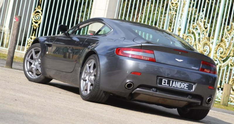 Aston martin V8 Vantage Coup 4.3  occasion à PARIS - photo n°7