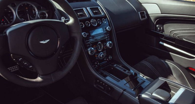 Aston martin V8 Vantage COUPE 4.7 436 S SPORTSHIFT II SP10 Alcantara - Carbone - Gar  occasion à Lissieu - photo n°7