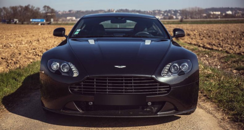 Aston martin V8 Vantage COUPE 4.7 436 S SPORTSHIFT II SP10 Alcantara - Carbone - Gar  occasion à Lissieu - photo n°2
