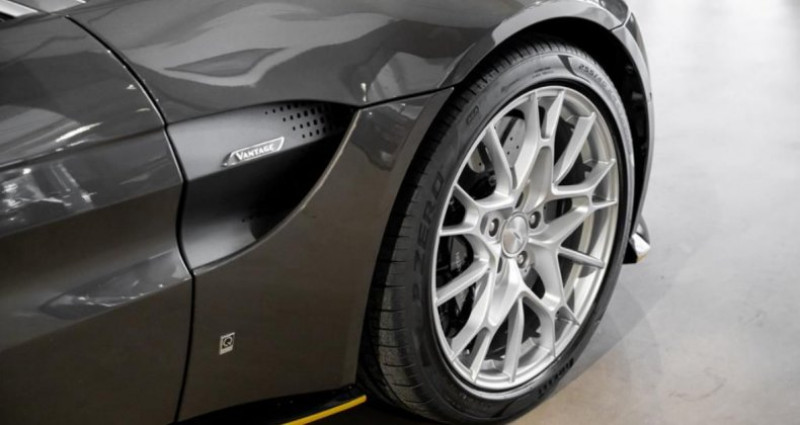 Aston martin V8 Vantage �dition 007 100 exemplaires  occasion � Sainte Genevi�ve Des Bois - photo n�5