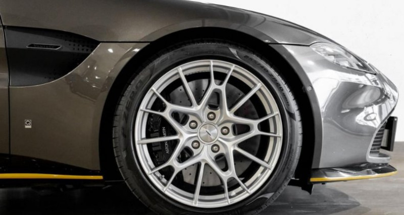 Aston martin V8 Vantage �dition 007 100 exemplaires  occasion � Sainte Genevi�ve Des Bois - photo n�4