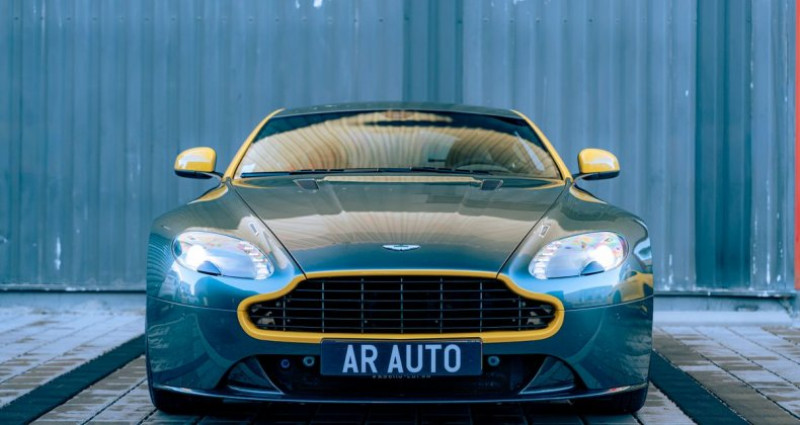 Aston martin V8 Vantage N8 4.7 N430 Clubsport pack graphique race alloro green elect  occasion &agrave; Sausheim - photo n&deg;3