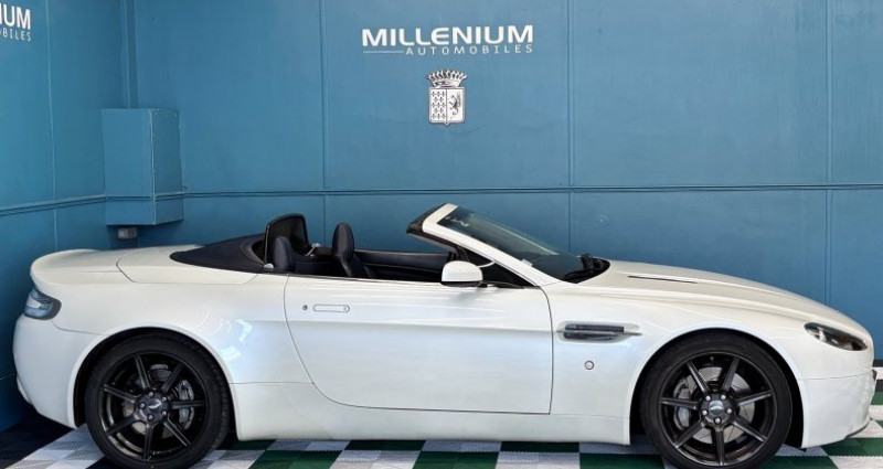 Aston martin V8 Vantage ROADSTER 4.3 SEQUENTIELLE  occasion � Royan - photo n�5