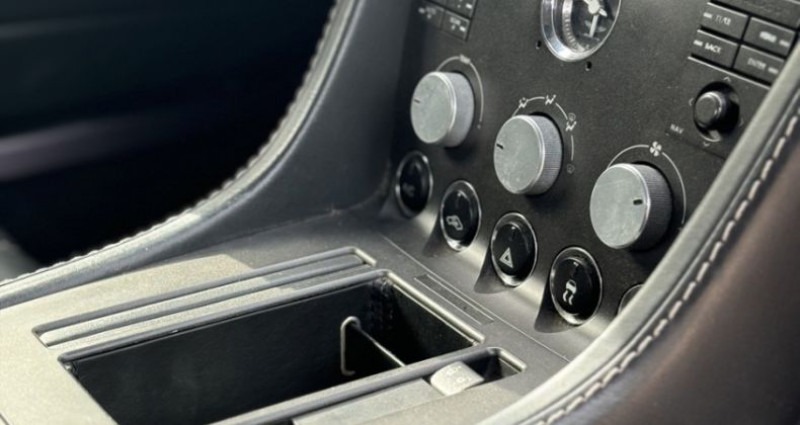 Aston martin VANTAGE roadster 4.3 385cv  occasion  GREASQUE - photo n5