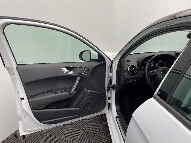 Audi A1 Sportback A1 Sportback 1.0 TFSI ultra 95 Ambiente  occasion  Jaux - photo n19