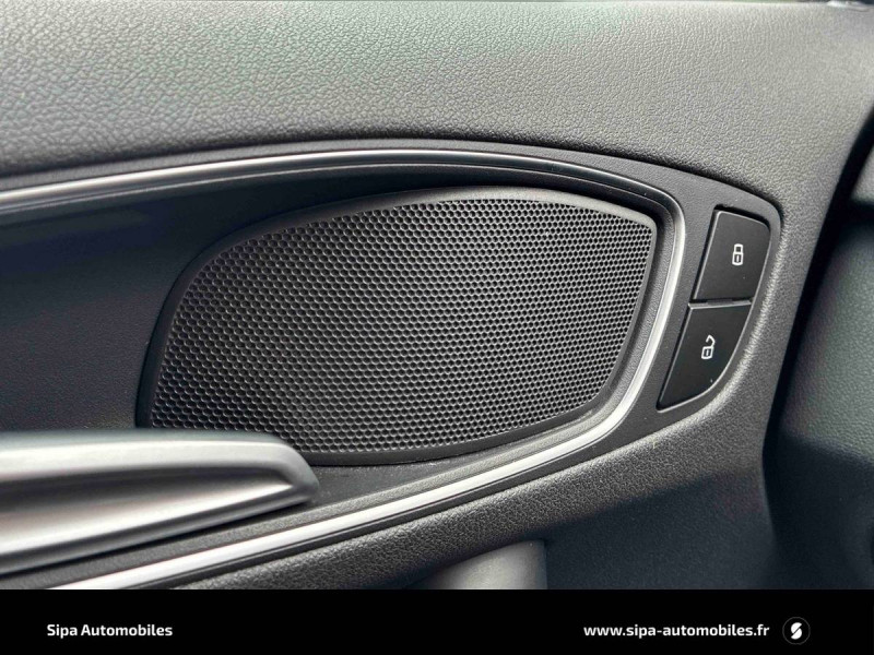 Audi A1 Sportback A1 Sportback 1.0 TFSI ultra 95 S tronic 7 S line 5p 2016 - photo n°17 Audi A1 Sportback A1 Sportback 1.0 TFSI ultra 95 S tronic 7 S line 5p  occasion à Mérignac - photo n°17