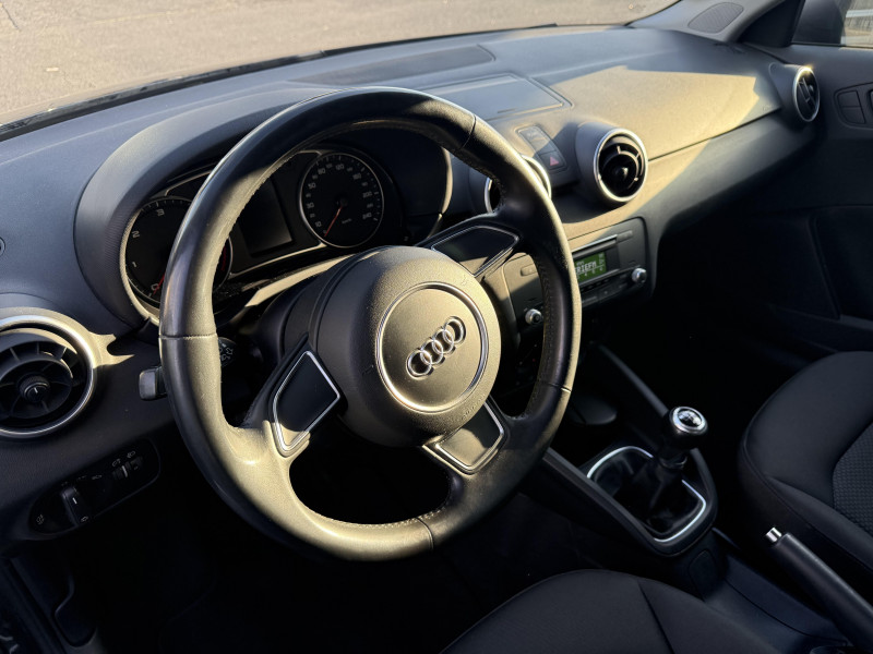 Audi A1 Sportback A1 Sportback 1.4 TDI 90 ultra Attraction 5p  occasion à Aurillac - photo n°11