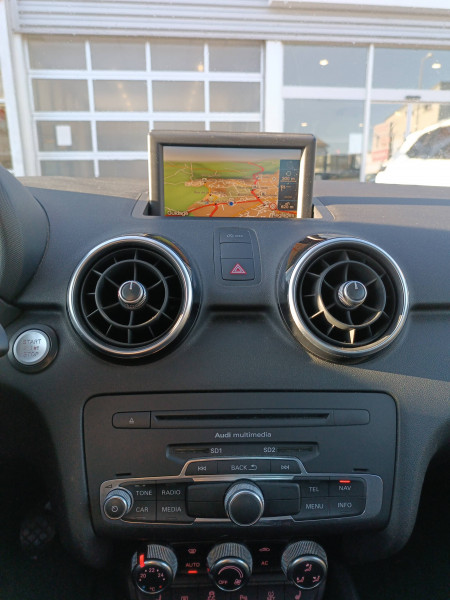 Audi A1 Sportback A1 Sportback 1.4 TFSI 122 Ambition Luxe 5p  occasion  Aurillac - photo n14