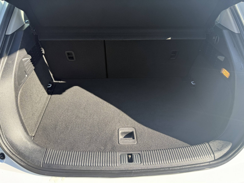 Audi A1 Sportback A1 Sportback 1.6 TDI 90 Attraction 5p  occasion  Aurillac - photo n6