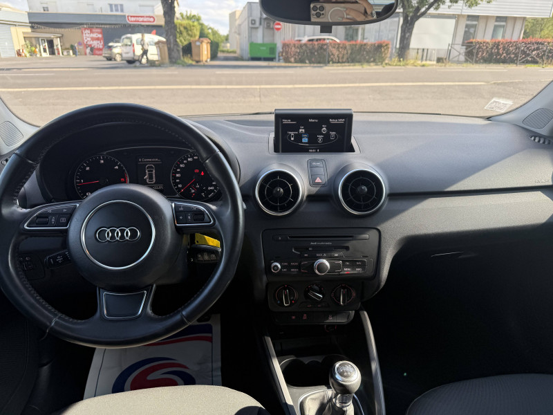 Audi A1 Sportback A1 Sportback 1.6 TDI 90 Attraction 5p  occasion  Aurillac - photo n12