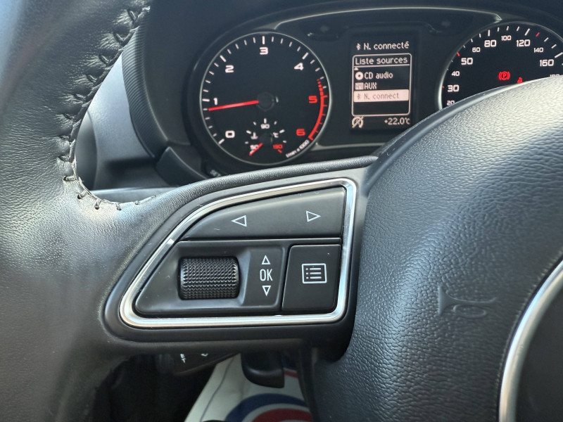 Audi A1 Sportback A1 Sportback 1.6 TDI 90 Attraction 5p  occasion  Aurillac - photo n16