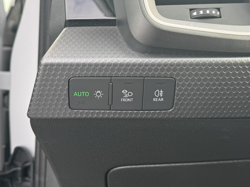 Audi A1 Sportback A1 Sportback 25 TFSI 95 ch BVM5 Advanced 5p  occasion &agrave; Onet-le-Ch�teau - photo n&deg;9