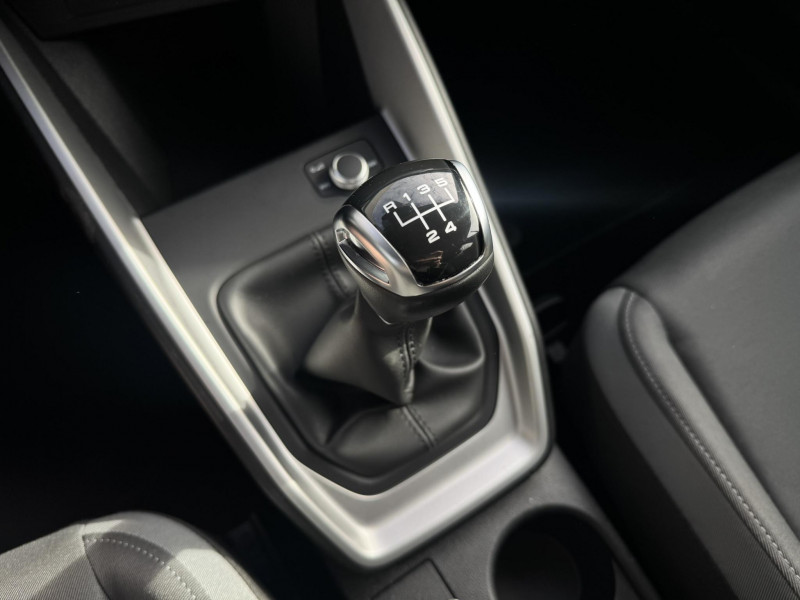 Audi A1 Sportback A1 Sportback 25 TFSI 95 ch BVM5 Advanced 5p  occasion &agrave; Onet-le-Ch�teau - photo n&deg;10