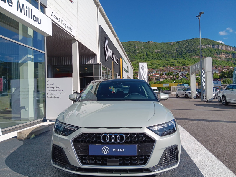 Audi A1 Sportback A1 Sportback 25 TFSI 95 ch S tronic 7 Advanced 2 5p  occasion à Millau - photo n°2