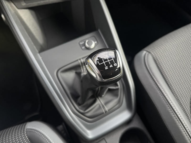 Audi A1 Sportback A1 Sportback 30 TFSI 110 ch BVM6 S Line 5p  occasion &agrave; Onet-le-Ch�teau - photo n&deg;16