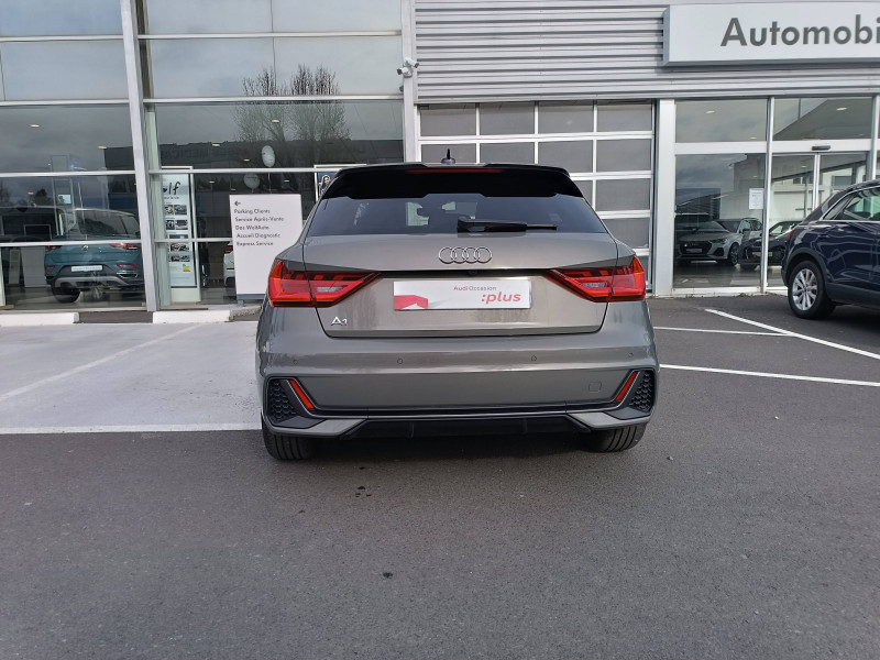 Audi A1 Sportback A1 Sportback 30 TFSI 116 ch S tronic 7 S Line 5p  occasion  Aurillac - photo n5