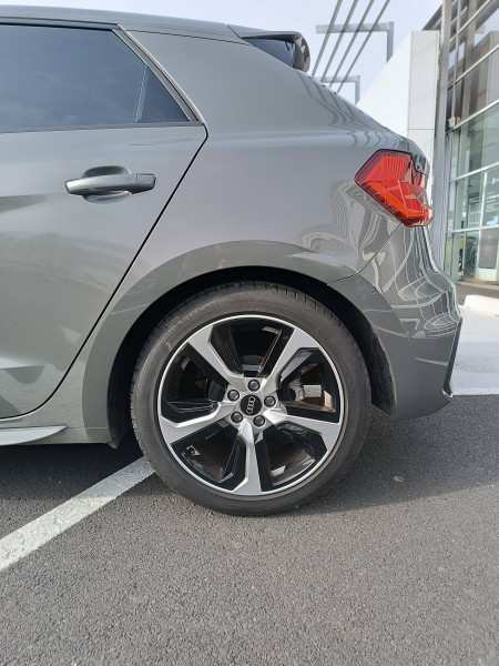 Audi A1 Sportback A1 Sportback 30 TFSI 116 ch S tronic 7 S Line 5p  occasion à Aurillac - photo n°10