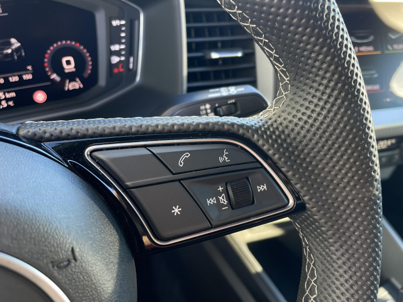 Audi A1 Sportback A1 Sportback 30 TFSI 116 ch S tronic 7 S Line Plus 5p  occasion � Onet-le-Ch�teau - photo n�9
