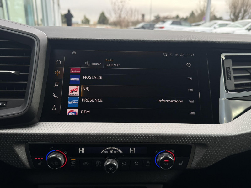 Audi A1 Sportback A1 Sportback 30 TFSI 116 ch S tronic 7 S Line Plus 5p  occasion &agrave; Onet-le-Ch�teau - photo n&deg;14