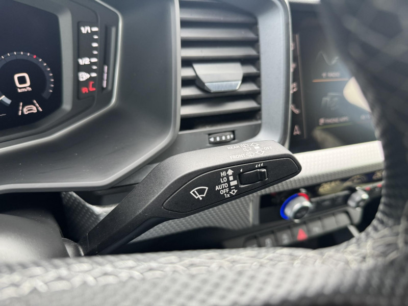 Audi A1 Sportback A1 Sportback 30 TFSI 116 ch S tronic 7 S Line Plus 5p  occasion &agrave; Onet-le-Ch�teau - photo n&deg;13