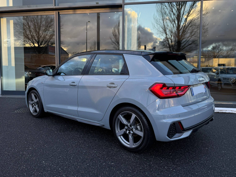 Audi A1 Sportback A1 Sportback 35 TFSI 150 ch S tronic 7 S Line 5p  occasion à Onet-le-Chteau - photo n°3