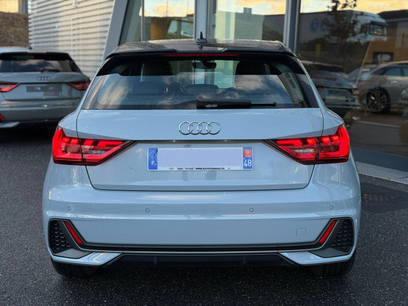 Audi A1 Sportback A1 Sportback 35 TFSI 150 ch S tronic 7 S Line 5p  occasion à Onet-le-Chteau - photo n°4
