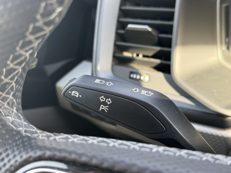 Audi A1 Sportback A1 Sportback 35 TFSI 150 ch S tronic 7 S Line Plus 5p  occasion � Onet-le-Ch�teau - photo n�12