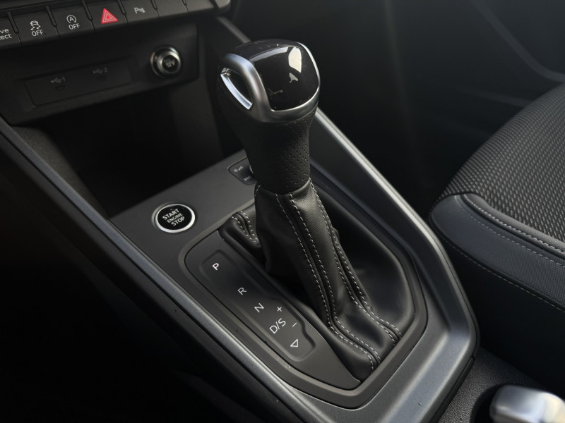 Audi A1 Sportback A1 Sportback 35 TFSI 150 ch S tronic 7 S Line Plus 5p  occasion &agrave; Onet-le-Ch�teau - photo n&deg;9