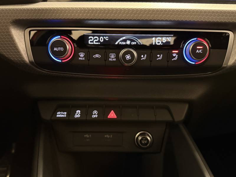 Audi A1 Sportback Sportback 30 TFSI 110 ch BVM6 S line  occasion � Brive-la-Gaillarde - photo n�18