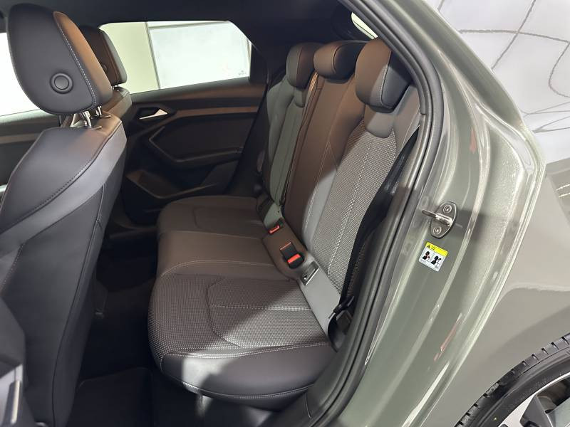 Audi A1 Sportback Sportback 30 TFSI 116 ch S tronic 7 S line  occasion  SAINT-OUEN - photo n9